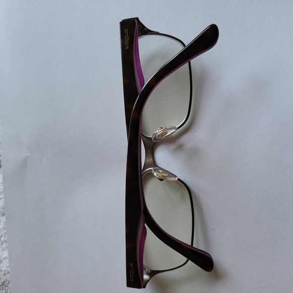 Vouge 52/17/135 Brown and Purple - Picture 2 of 4